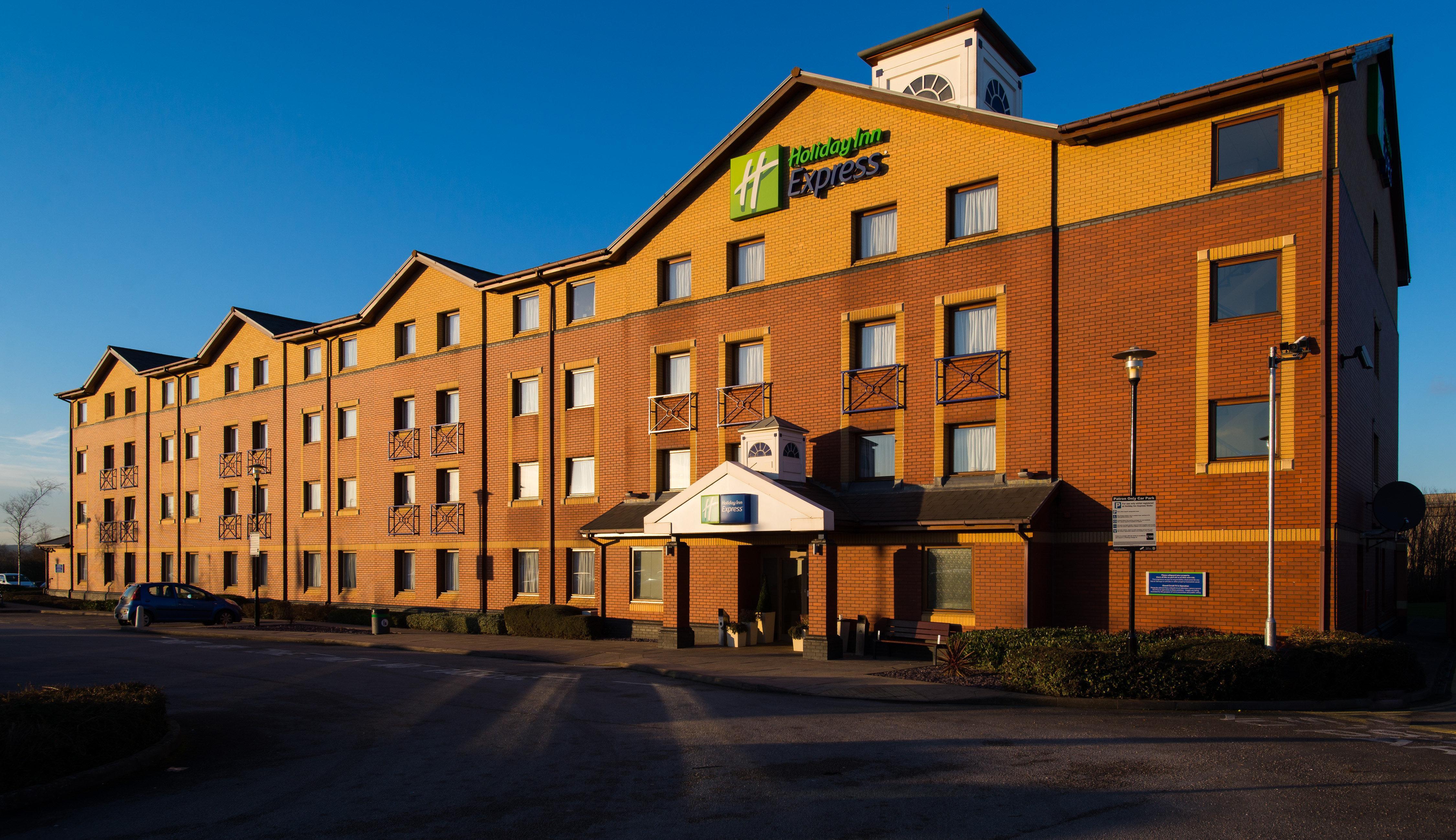HOTEL HOLIDAY INN EXPRESS STOKE ON TRENT STOKE-ON-TRENT 3* (United Kingdom)  - from £ 43 | HOTELMIX